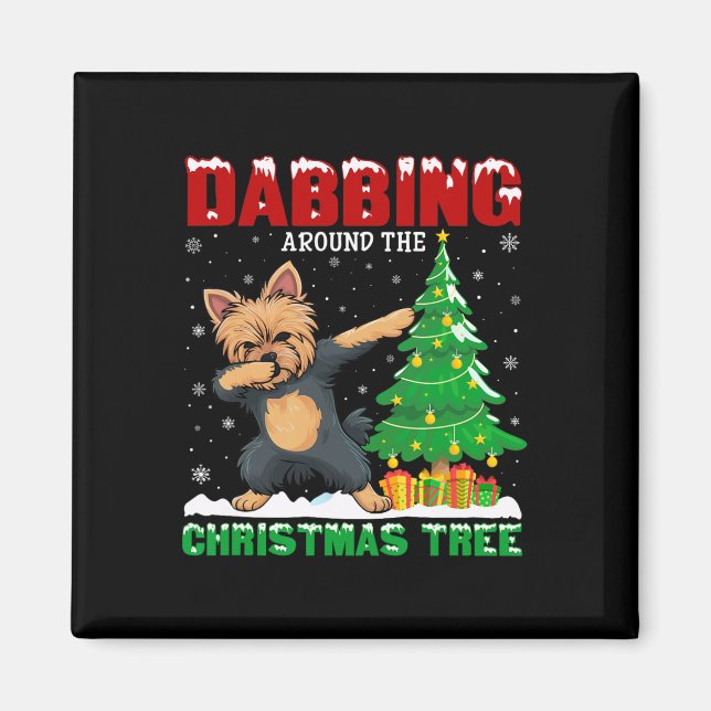 Imán Dabbing Around the Christmas Tree Yorkie Dog Xmas (Frente)