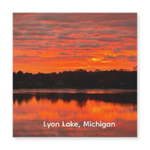 Imán de amanecer en Lyon Lake de Michigan