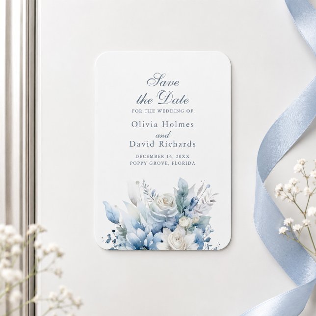 Imán de aviso de fecha de flor silvestre azul polv (Dusty Blue Wildflower Save the Date Magnet)