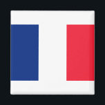 Imán de bandera francesa<br><div class="desc">Este diseño está incluido en la Colección temática francesa de París. Los productos de esta línea pueden mostrar varias culturas francesas. Este artículo presenta la bandera francesa. Para más productos; por favor vea Nuestros otros artículos temáticos. Cada tema tiene una gama de artículos elegantes con un aspecto distintivo.</div>