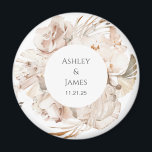 Imán de boda de jardín personalizado con flores de<br><div class="desc">Imán de boda de jardín personalizado con flores de color beige</div>
