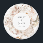 Imán de boda de jardín personalizado con flores de<br><div class="desc">Imán de boda de jardín personalizado con flores de color beige</div>