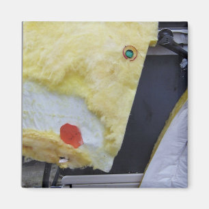 Imán de chatarra repleto