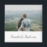 Imán de fecha boda de fotografía de pareja<br><div class="desc">Imán de citas para bodas fotográficos. Use esta plantilla para crear imanes personalizados, gracias, personales o de cualquier tipo que desee. Diseñado para parejas y aniversarios de fecha boda, pero puede ser utilizado para cualquier ocasión. Si tiene alguna pregunta, sugerencia, solicitud de producto, o si necesita ayuda o consejo, no...</div>