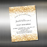 Imán de invitación para purpurinas de oro blanco d<br><div class="desc">Para un elegante cumpleaños número 21 (o cualquier edad). Un elegante fondo blanco. Decorado con finos destellos de purpurina dorado. Personalice y agregue un nombre,  edad y detalles del fiesta. El nombre se escribe con un guión de estilo con letras a mano</div>