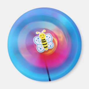 Imán de juguete con ruedas