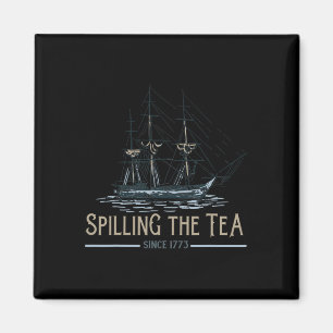 Imán De Julio Derramando El Té Desde 1773 Cuatro De Jul