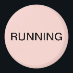 Imán de lavavajillas rosado en marcha<br><div class="desc">Mínimo "corriendo" imán de cocina para lavavajillas con fondo rosa rubor que le ayuda con la organización de la cocina. Personalizar con su texto.</div>