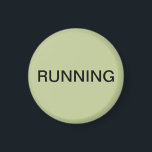 Imán de lavavajillas verde en funcionamiento<br><div class="desc">Mínimo "corriendo" imán de cocina para lavavajillas con un fondo verde sabio que le ayudará con la organización de la cocina. Personalizar con su texto.</div>