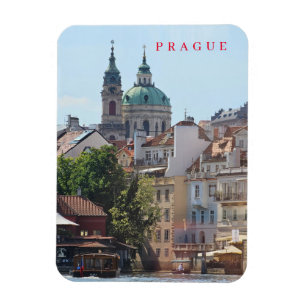 imán de nevera con vistas a la iglesia de Praga