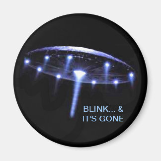 Imán de OVNI, arriba, arriba y lejos