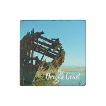 Oregon Coast Beach Shipwrect Stone Magnet