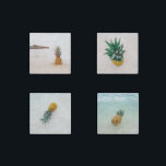 Imán De Piedra Piña de playa de acento tropical (Conjunto 2)<br><div class="desc">Fotografía con acento tropical piña en el personalizado de playa Marble Stone Magnet. Personalizar para agregar texto si lo desea.</div>