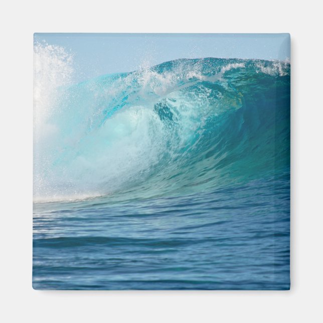 Imán de ruptura de olas grandes en el océano Pacíf (Frente)