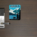 Imán Decoración de la puerta de crucero de Alaska Moose<br><div class="desc">Las magníficas obras de arte de estilo poster cuentan con montañas con glaciares, agua, árboles y un alce. El buscador de la puerta del camarote o la decoración perfecta para su próximo viaje de crucero a Alaska. Añadir el nombre del buque y la fecha del viaje. Crear una memoria de...</div>