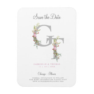 Imán Delicate & Romantic Initial with a Floral Garland