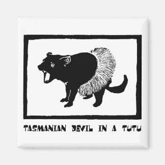 Imán Demonio de Tasmania en un Tutu