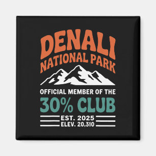 Imán Denali 30 Percent Club Est 2025 Aventura de Sender
