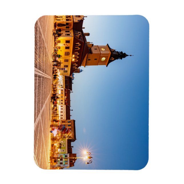 Imán Der Marktplatz von Brasov en Rumänien (Vertical)