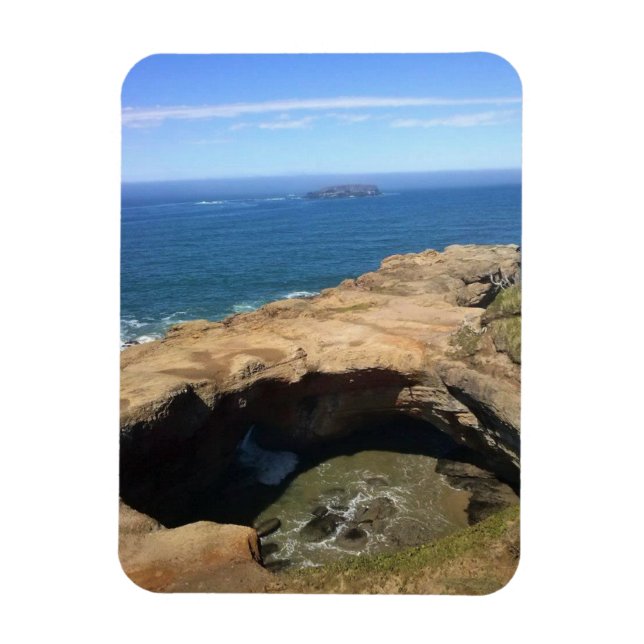 Imán Devil's Punchbowl & Otter Rock, OR (Vertical)