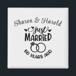 Imán Diamante de los nombres personalizados del 60° ani<br><div class="desc">Conmemorar su sexagésimo aniversario de boda con este fondo blanco de diamantes,  imán personalizado. Personaliza los nombres en texto negro a tu propia pareja o a la pareja que celebra este hito. ¡Gran idea para un favor partidario también!</div>