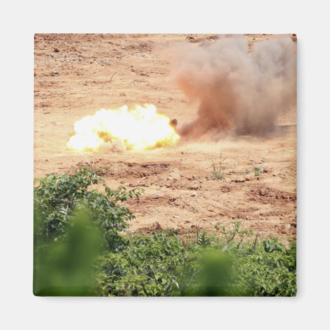 Imán Diez bloques de medio kilo de TNT (Frente)