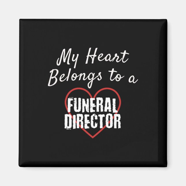 Imán Director de Funerales Mi Corazón Pertenece al Amor (Frente)