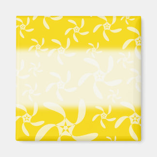 Imán Diseño floral de verano. Amarillo pálido.