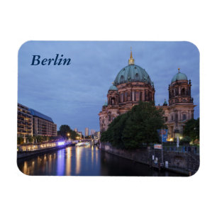 Imán Diversión y catedral del río en Berlín, Alemani