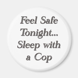 Imán dormir con un policía