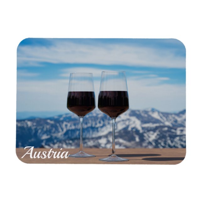 Imán Dos vasos de vino tinto contra las montañas (Horizontal)