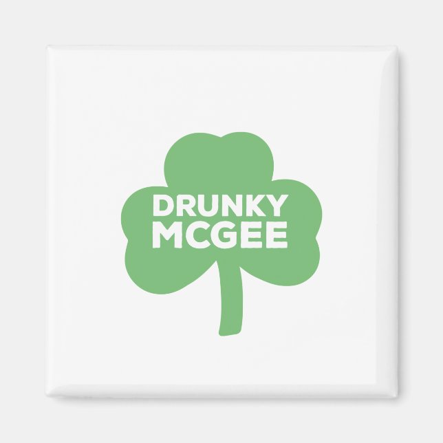 Imán Drunky McGee St. Patrick's Day Clover (Frente)