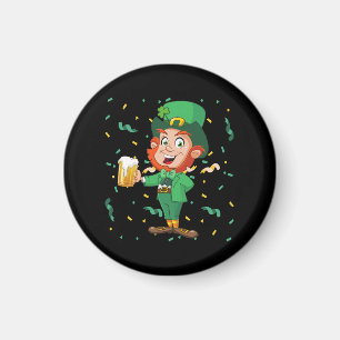 Imán Duende bebiendo cerveza día de San Patricio