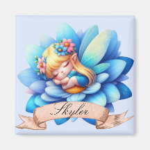 Dulces sueños de hada durmiente linda y caprichosa