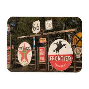 Imán EE. UU., Arizona, Sedona: Carteles Antiguos de Pub