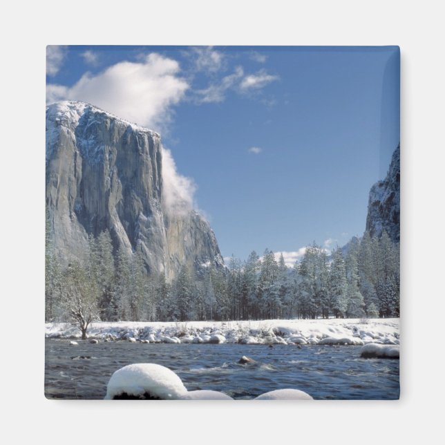 Imán EE. UU., California, Yosemite NP. El río Merced, (Frente)