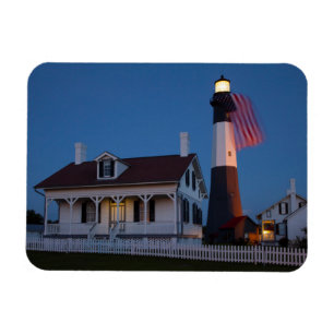 Imán EE.UU., Georgia, isla Tybee, bandera ondeando