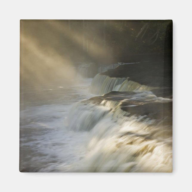 Imán EE.UU., Michigan, península superior. Vigas de sol (Frente)