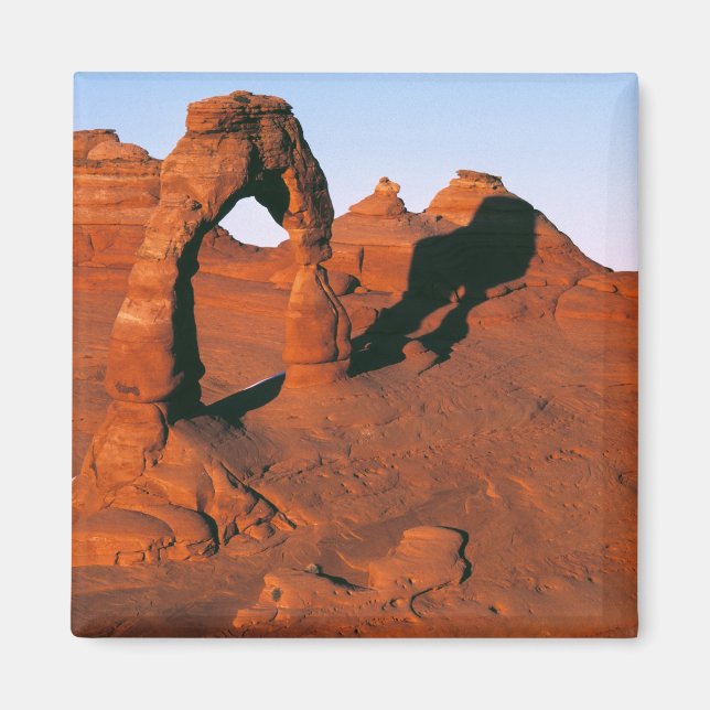 Imán EE. UU., Utah, Arches NP. Delicate Arch es uno de (Frente)
