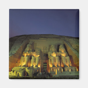 Imán Egipto, Abu Simbel, colosales figuras de Ramsés