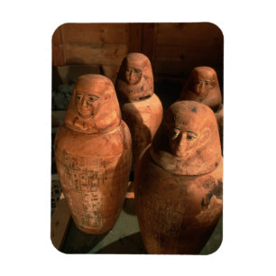 Imán Egipto, jarras canópicas de la dinastía 26 encontr