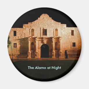 Imán El Álamo de noche
