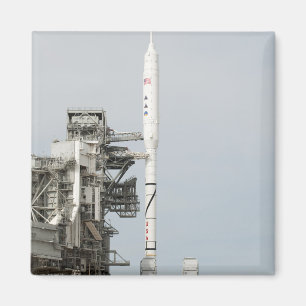 Imán El cohete de Ares IX se ve en la plataforma de