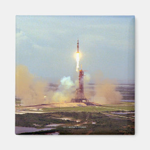 Imán El lanzamiento de Saturn IB del proyecto de la
