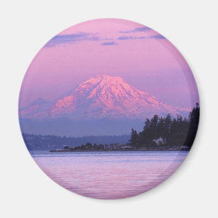 Imán El Monte Rainier en la puesta del sol, estado de