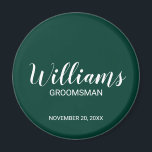 Imán El nombre de Groomsman personalizado con escritura<br><div class="desc">Regalos personalizados de Groomsman con el nombre personalizado del groomsman en un estilo de letra blanco moderno con el título y la fecha boda en un estilo de letra sans serif moderno con fondo verde esmeralda. También perfecto para el mejor hombre, padre de la novia, dama de honor, madre de...</div>