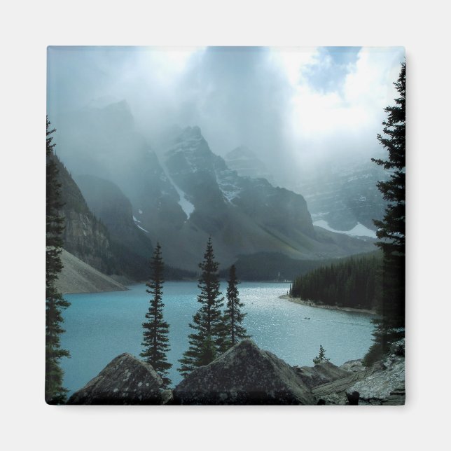 Imán El pintoresco lago Moraine del Parque Nacional Ban (Frente)