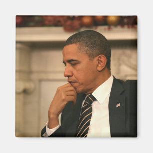 Imán El presidente Barack Obama reflexiona mientras se