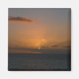 Imán El sol detrás de las nubes