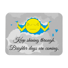 Imán El Sol salta por las nubes de la tormenta